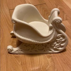 Sleigh candle holder